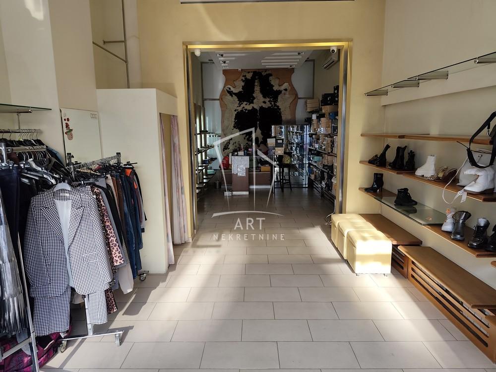 Slika 3 - Bulevar despota Stefana,  Lokal za izdavanje, 126m2, 3.500€