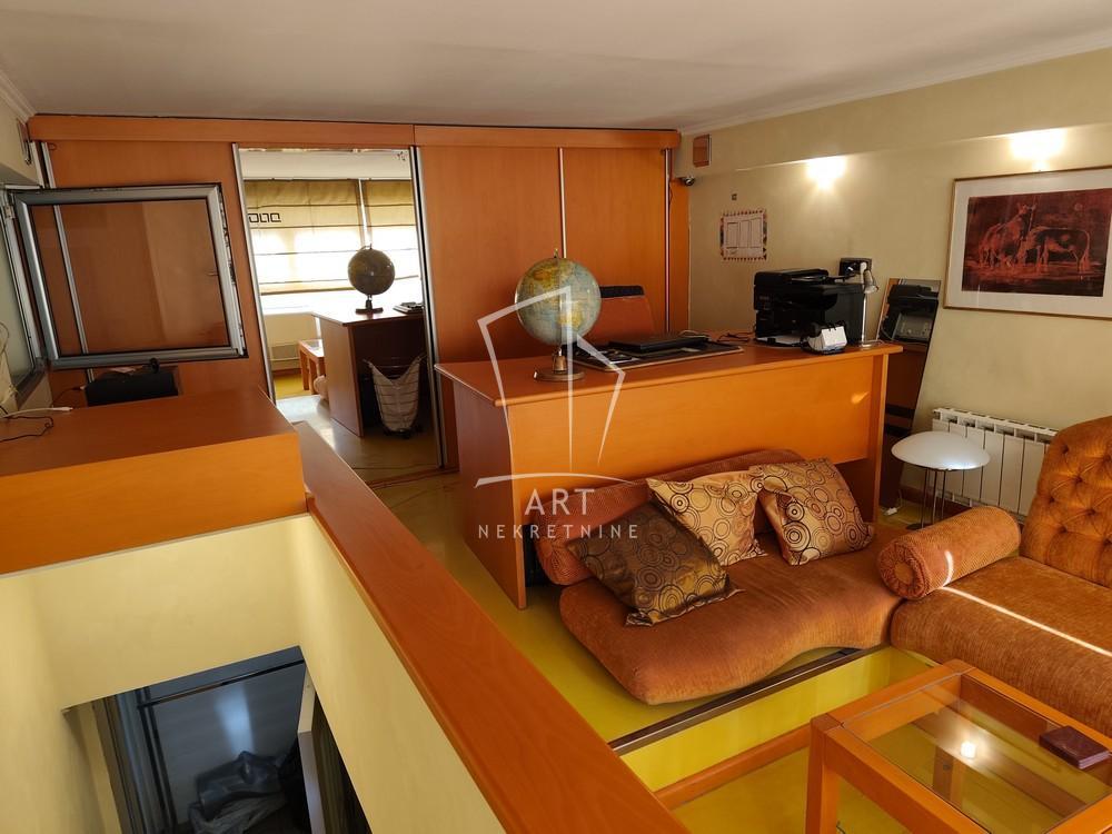 Glavna slika -Bulevar despota Stefana,  Lokal za izdavanje, 126m2, 3.500€