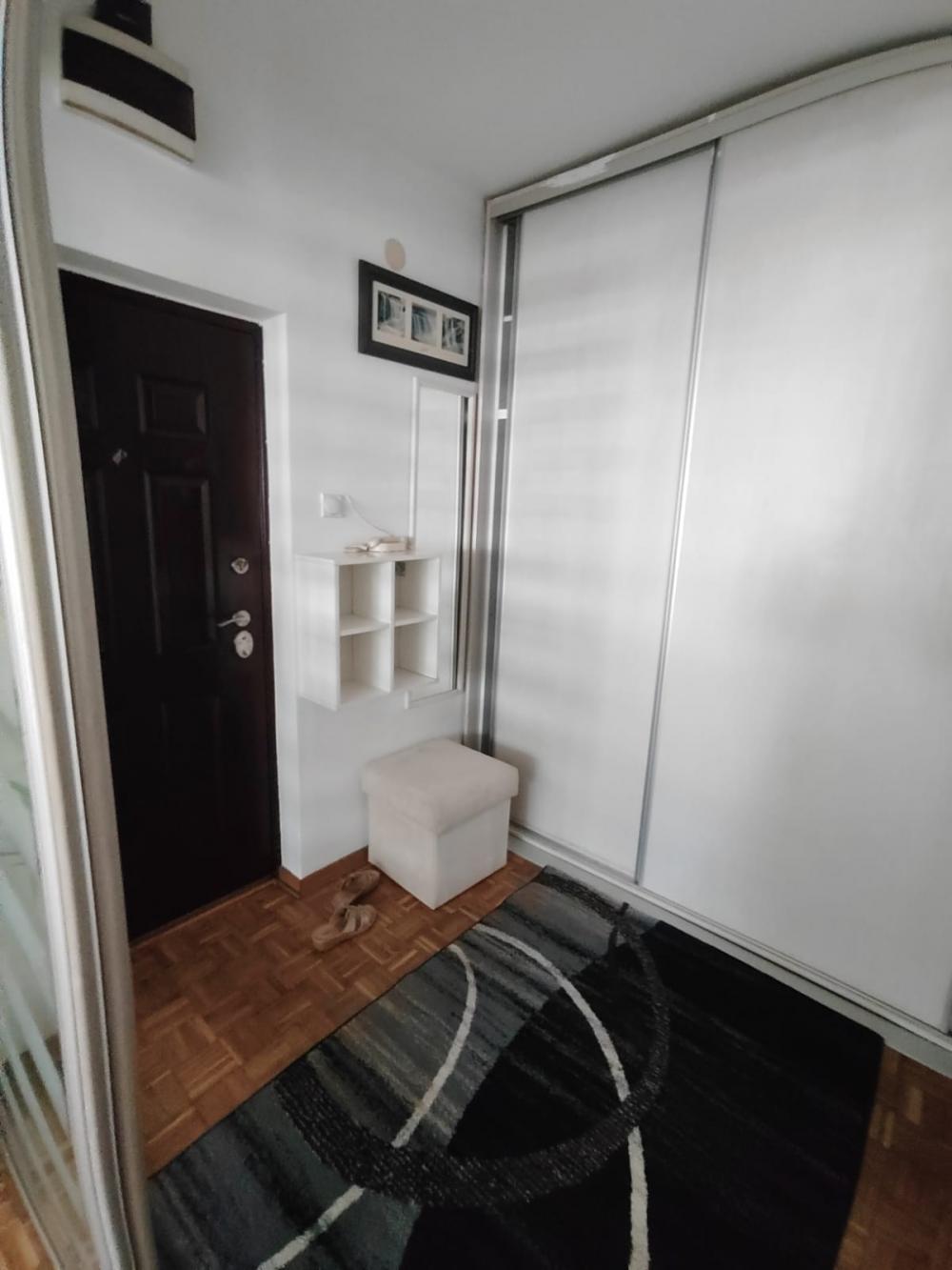 Slika 4 - Antifašističke borbe, Jednosoban stan za izdavanje, 30m2, 470€