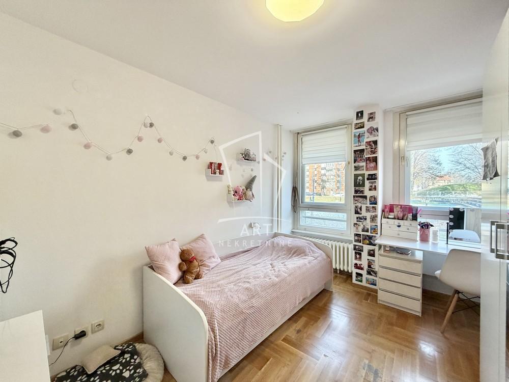 Slika 8 - Svetozara Papića, Trosoban stan na prodaju, 71m2, 203.000€