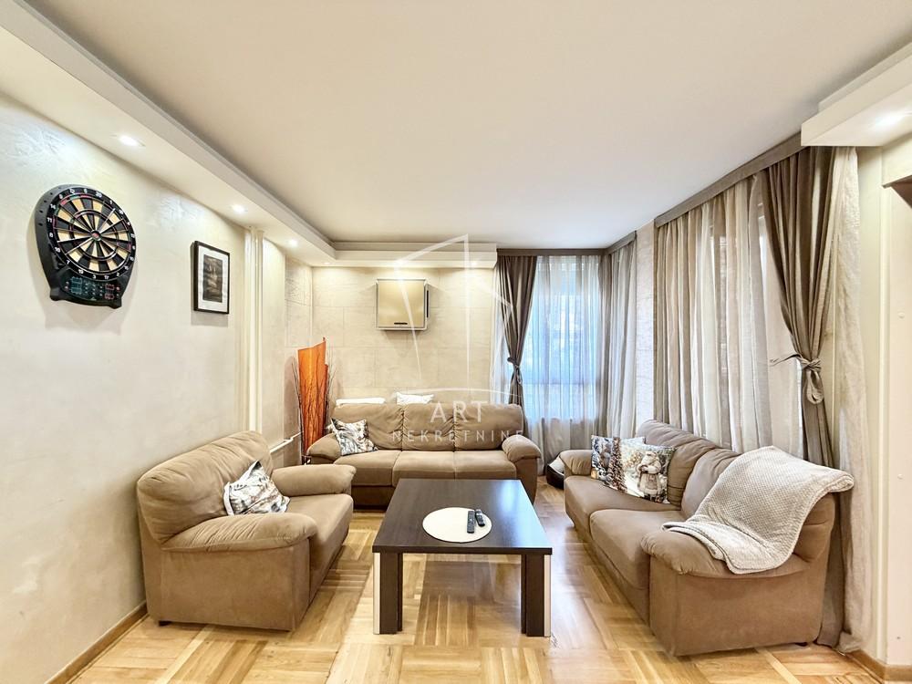 Slika 2 - Svetozara Papića, Trosoban stan na prodaju, 71m2, 203.000€