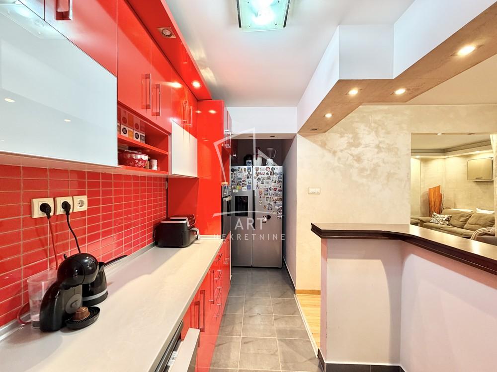 Slika 6 - Svetozara Papića, Trosoban stan na prodaju, 71m2, 203.000€