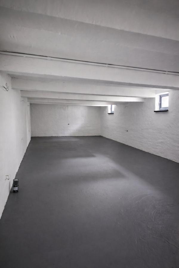 Slika 6 -  Lokal za izdavanje, 240m2, 2.800€