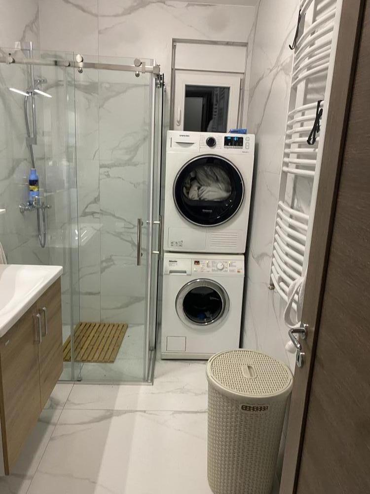 Slika 1 - Dvosoban stan za izdavanje, 54m2, 200€