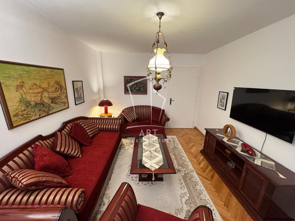 Slika 1 - Mihaila Gavrilovića, Dvosoban stan za izdavanje, 49m2, 900€