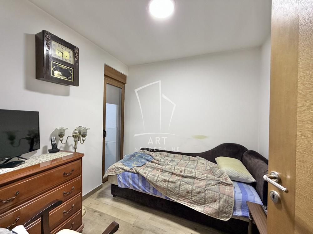 Slika 5 - Svetog Nikole, Trosoban stan na prodaju, 67m2, 220.000€