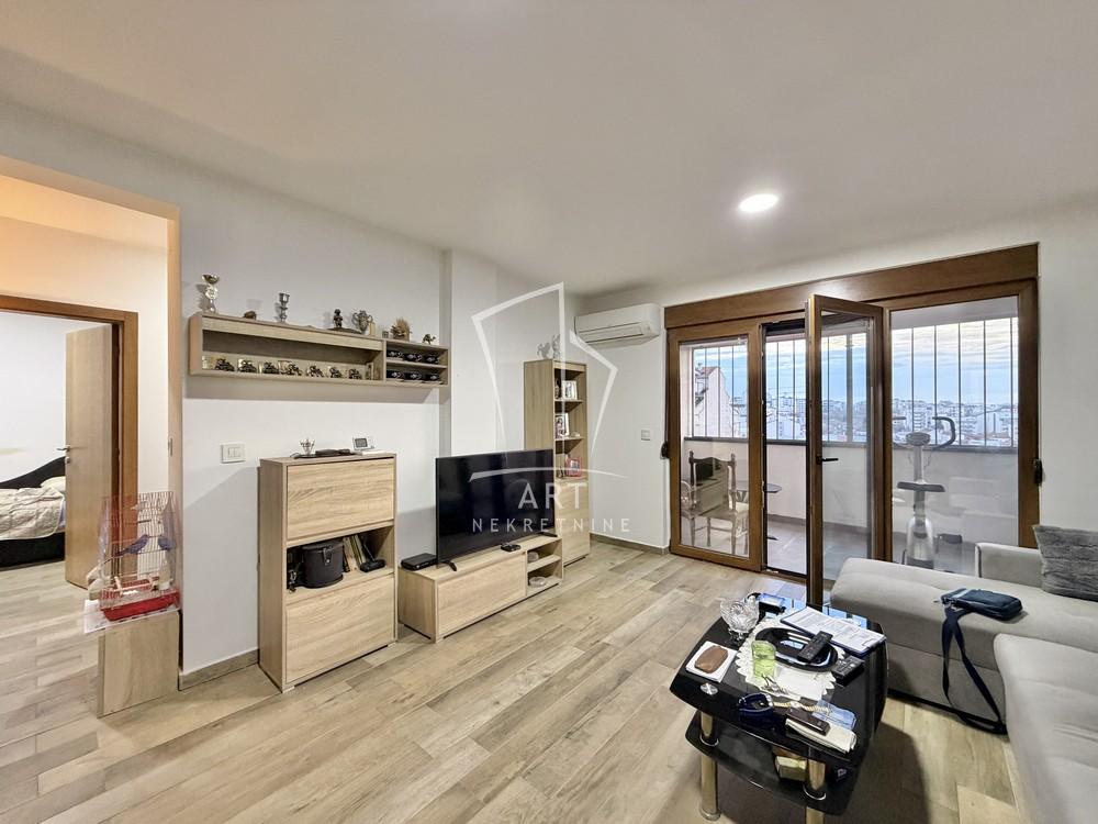 Slika 1 - Svetog Nikole, Trosoban stan na prodaju, 67m2, 220.000€