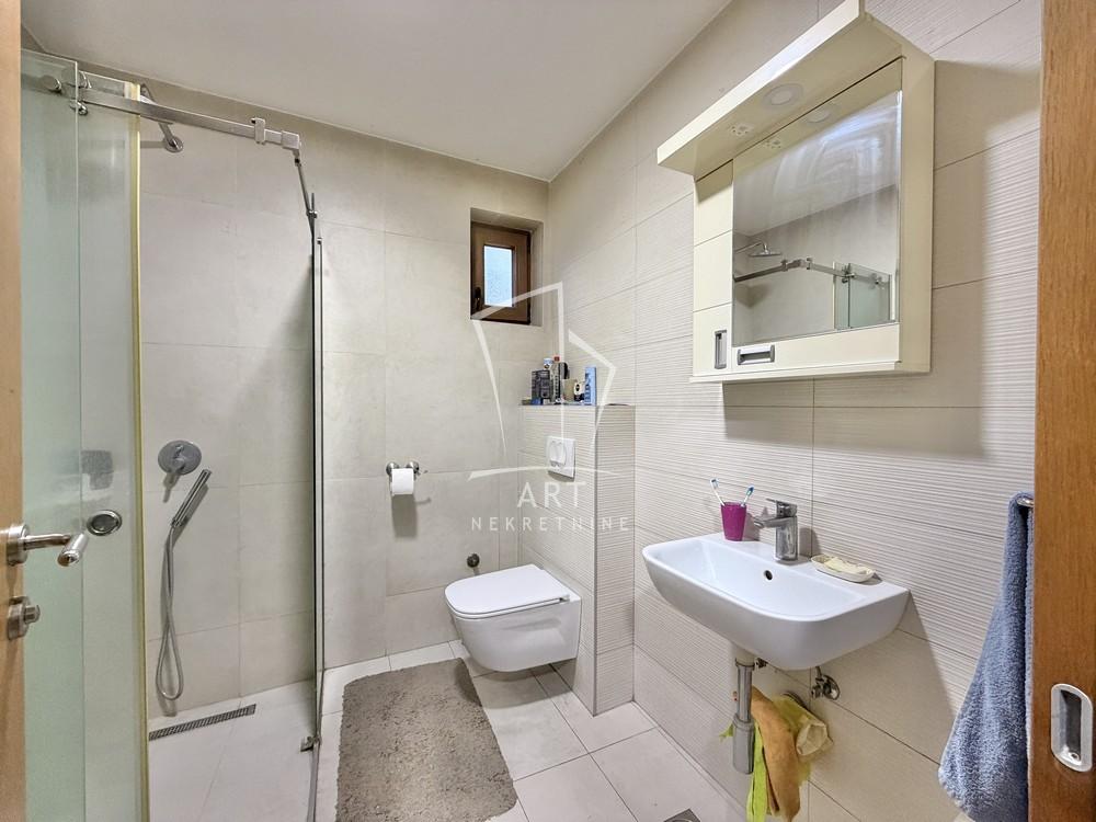 Slika 10 - Svetog Nikole, Trosoban stan na prodaju, 67m2, 220.000€