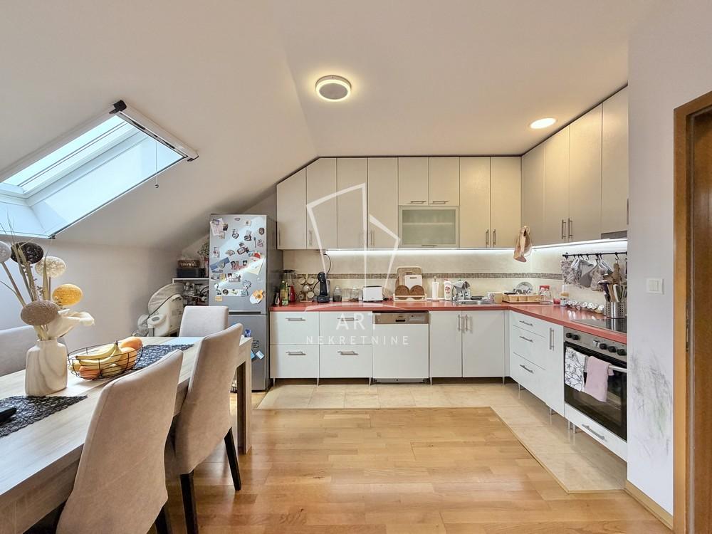 Slika 10 - Stolarska, Trosoban stan na prodaju, 78m2, 210.000€