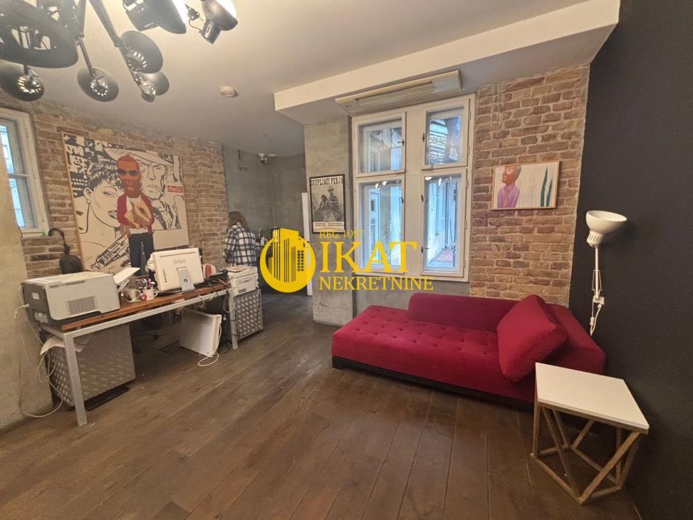 Glavna slika -Četvorosoban stan za izdavanje, 95m2, 1.100€