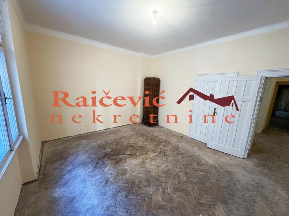 Slika 3 - Santiceva, Četvorosoban stan na prodaju, 91m2, 377.000€