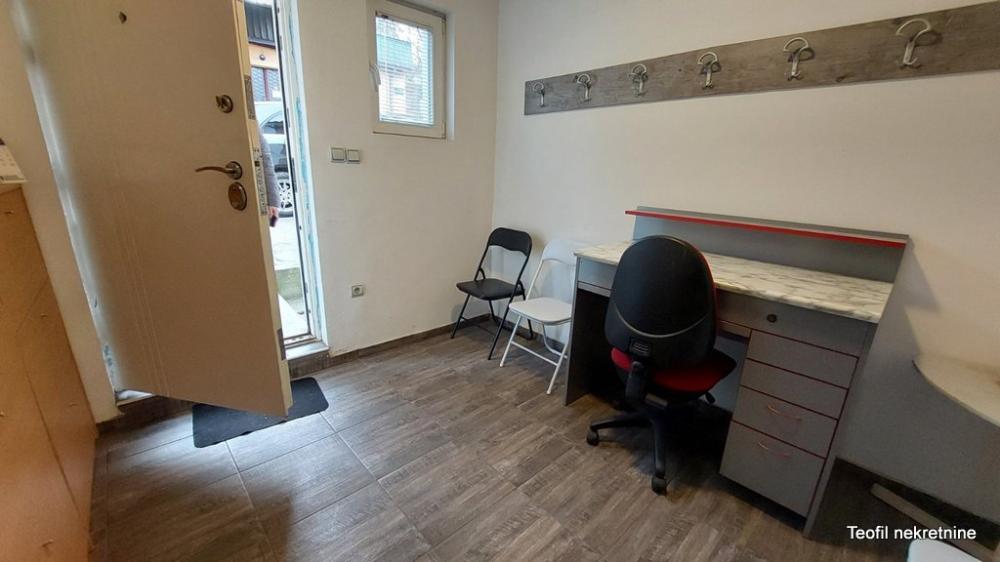 Slika 3 - Dobropoljska,  Lokal za izdavanje, 70m2, 700€