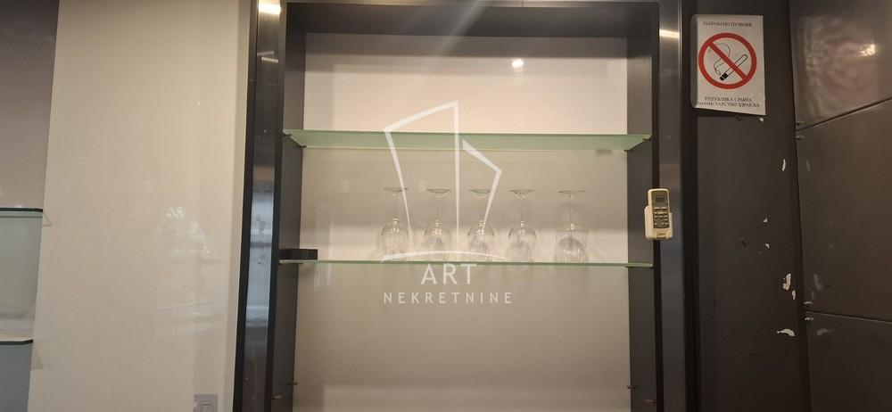 Slika 5 - Bulevar Mihajla Pupina,  Lokal za izdavanje, 46m2, 800€