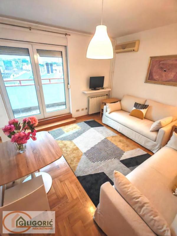 Slika 1 - Skender begova, Dvosoban stan za izdavanje, 35m2, 700€