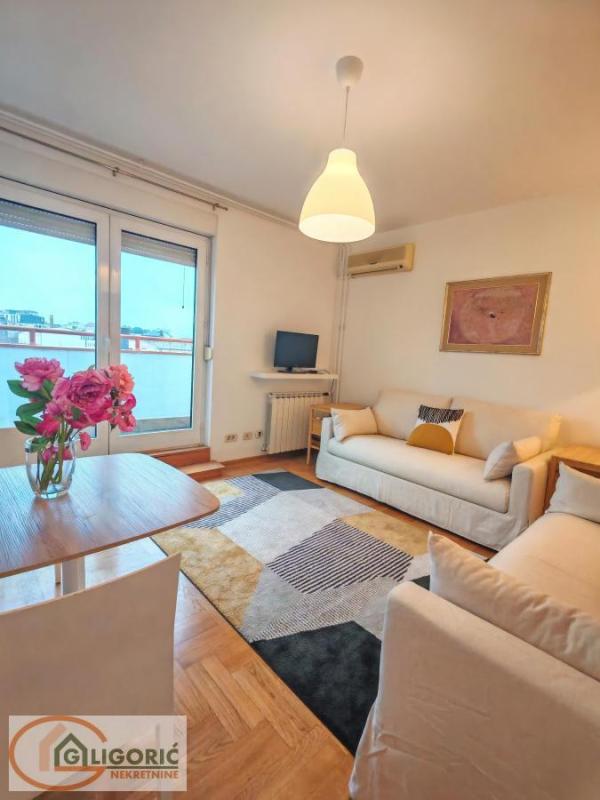 Slika 2 - Skender begova, Dvosoban stan za izdavanje, 35m2, 700€