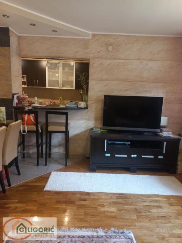 Slika 2 - Poenkareova, Trosoban stan na prodaju, 75m2, 270.000€