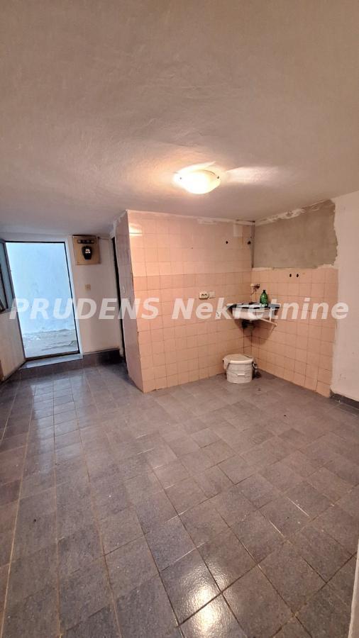 Slika 11 - Laze Stefanovića, Trosoban stan na prodaju, 113m2, 150.000€