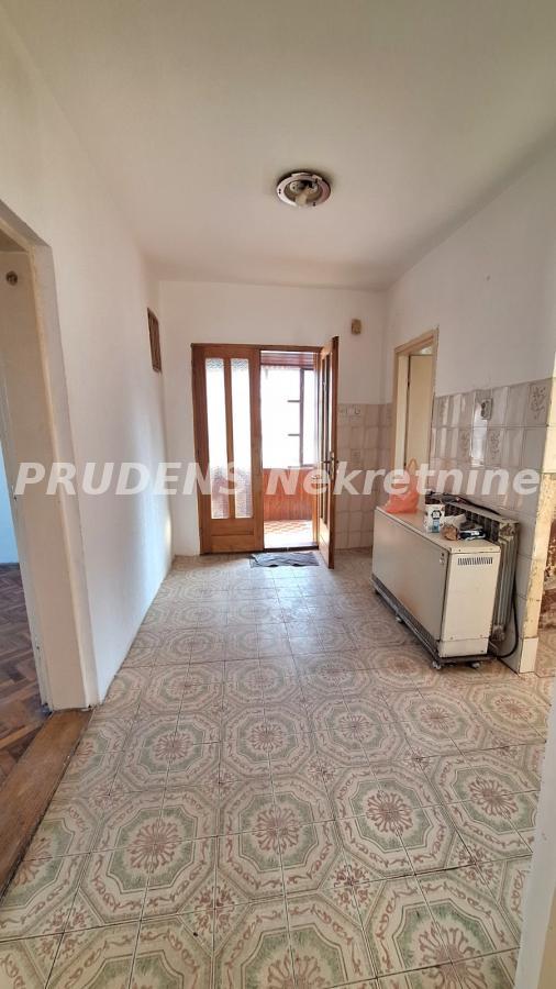 Slika 2 - Laze Stefanovića, Trosoban stan na prodaju, 113m2, 150.000€