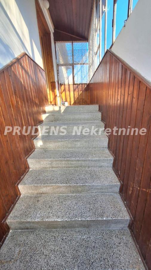 Slika 1 - Laze Stefanovića, Trosoban stan na prodaju, 113m2, 150.000€