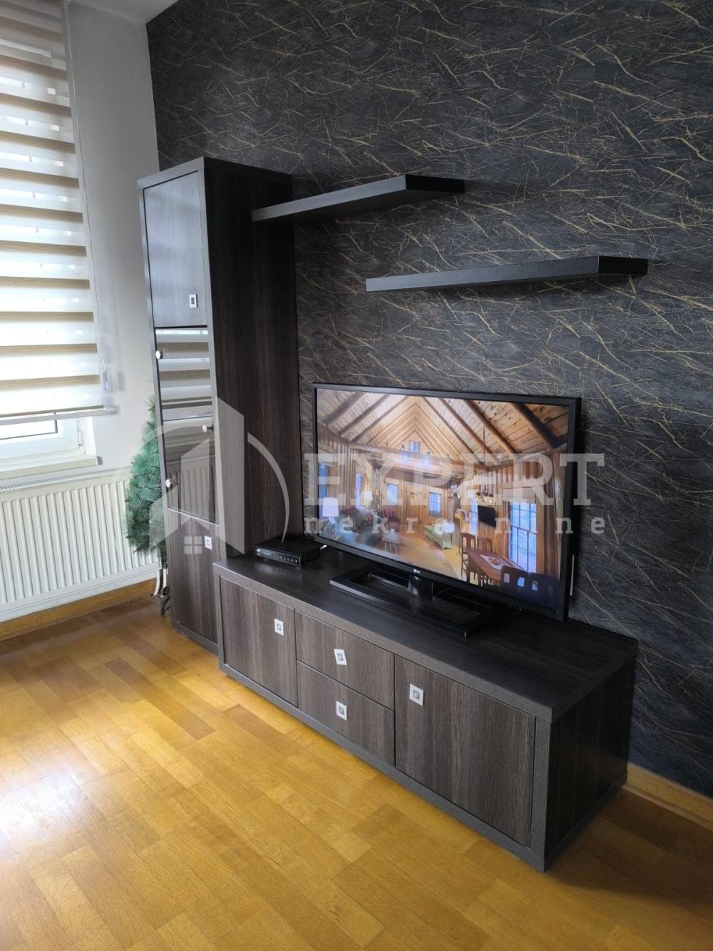 Slika 2 - Kej Kola srpskih sestara, Dvoiposoban stan za izdavanje, 66m2, 700€