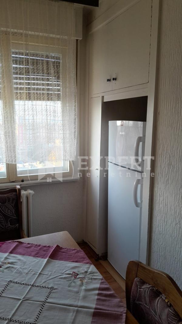 Slika 2 - Zetska, Dvosoban stan za izdavanje, 50m2, 300€