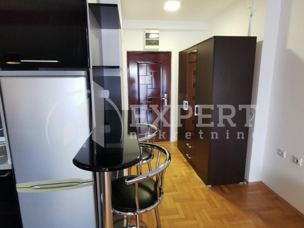 Slika 3 - Stojana Novakovića, Jednoiposoban stan za izdavanje, 48m2, 400€