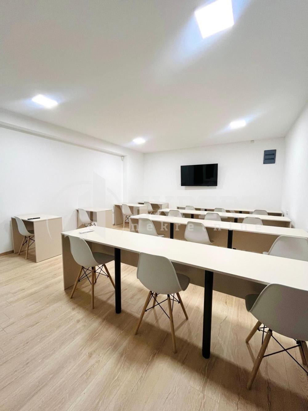 Slika 7 - Bulevar svetog cara, Četvorosoban stan na prodaju, 132m2, 118.800€