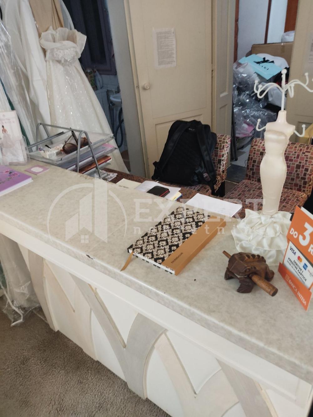 Slika 11 - Aleksandra Nenadovića,  Lokal za izdavanje, 95m2, 750€