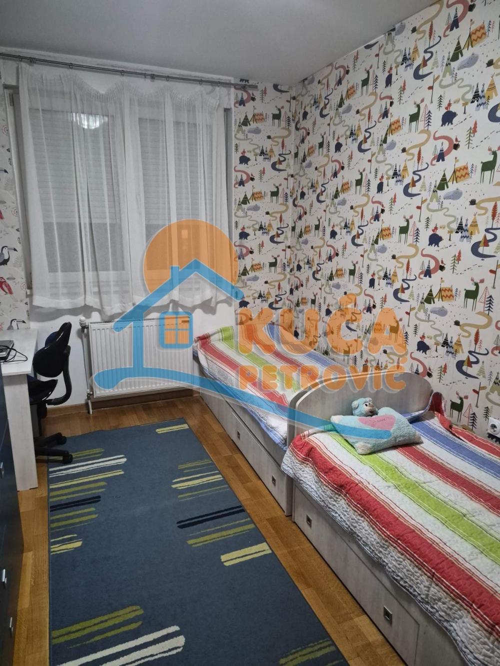 Slika 8 - Kej Kola srpskih sestara, Dvoiposoban stan za izdavanje, 66m2, 700€