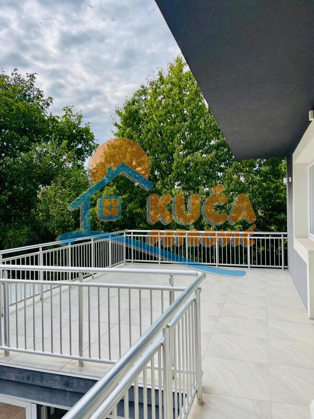 Slika 6 - Bulevar svetog cara, Četvorosoban stan na prodaju, 159m2, 143.100€