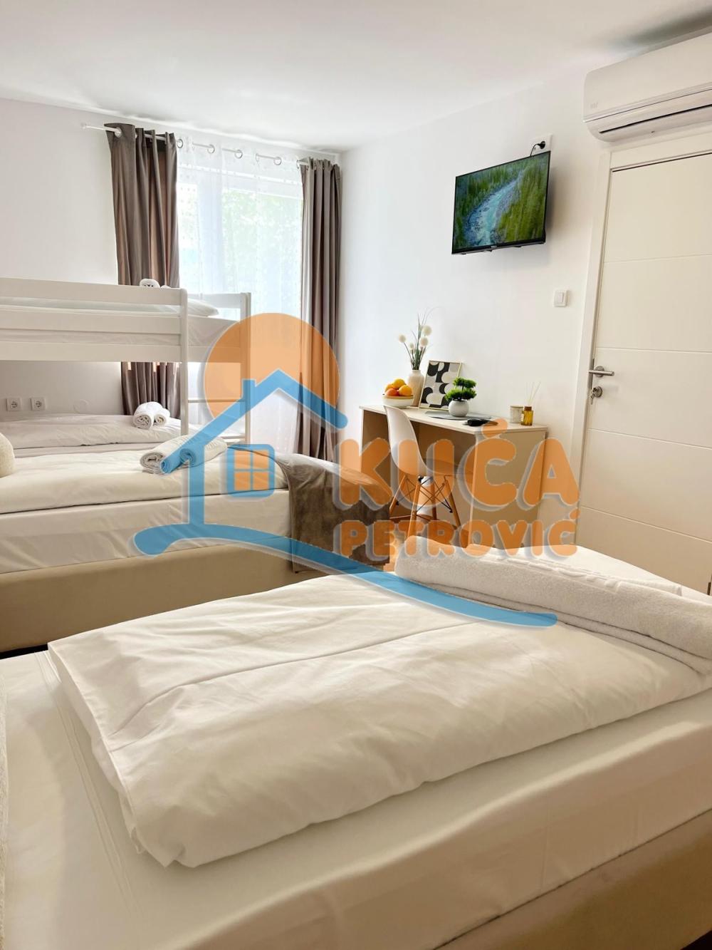 Slika 5 - Bulevar svetog cara, Četvorosoban stan na prodaju, 132m2, 118.800€