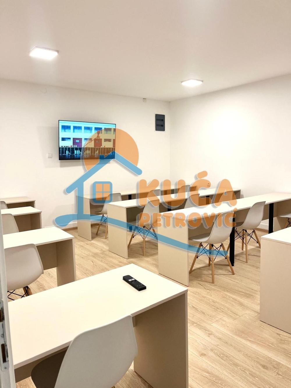 Slika 6 - Bulevar svetog cara, Četvorosoban stan na prodaju, 132m2, 118.800€