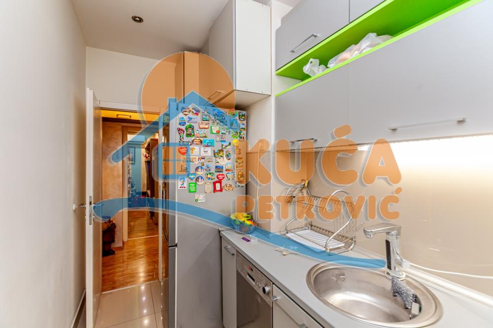 Slika 9 - Vardarska, Trosoban stan na prodaju, 67m2, 210.000€