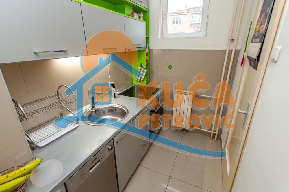 Slika 8 - Vardarska, Trosoban stan na prodaju, 67m2, 210.000€