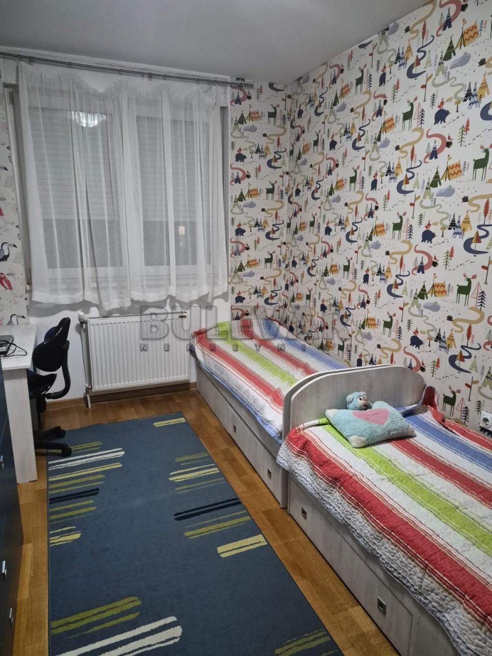 Slika 8 - Kej Kola srpskih sestara, Dvoiposoban stan za izdavanje, 66m2, 600€