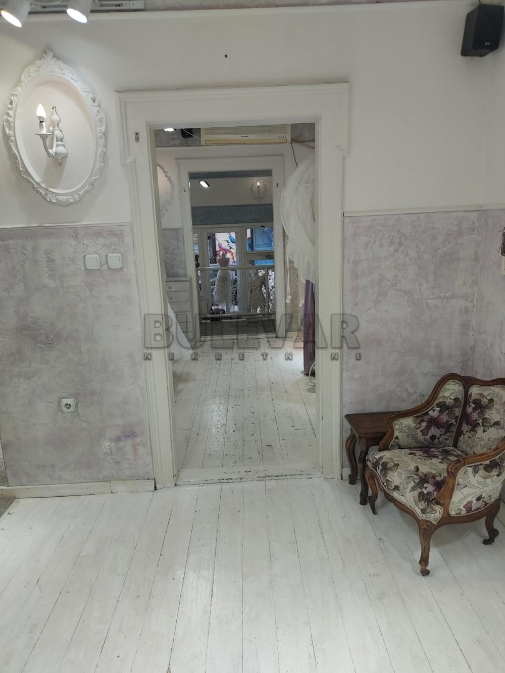 Glavna slika -Aleksandra Nenadovića,  Lokal za izdavanje, 95m2, 750€