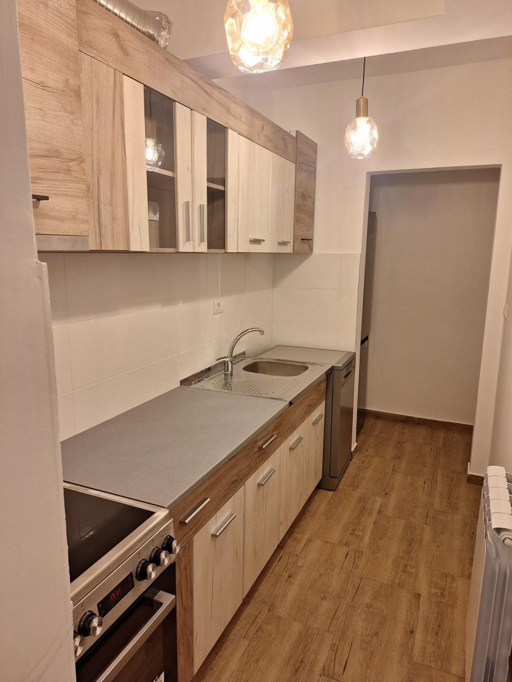 Slika 2 - Simona Bolivara, Jednoiposoban stan za izdavanje, 35m2, 400€