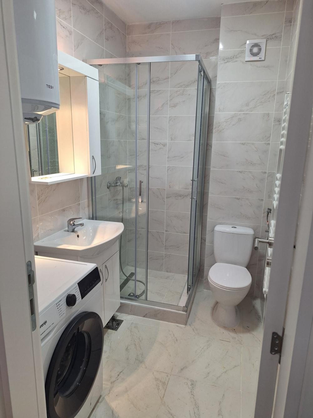 Slika 4 - Simona Bolivara, Jednoiposoban stan za izdavanje, 35m2, 400€