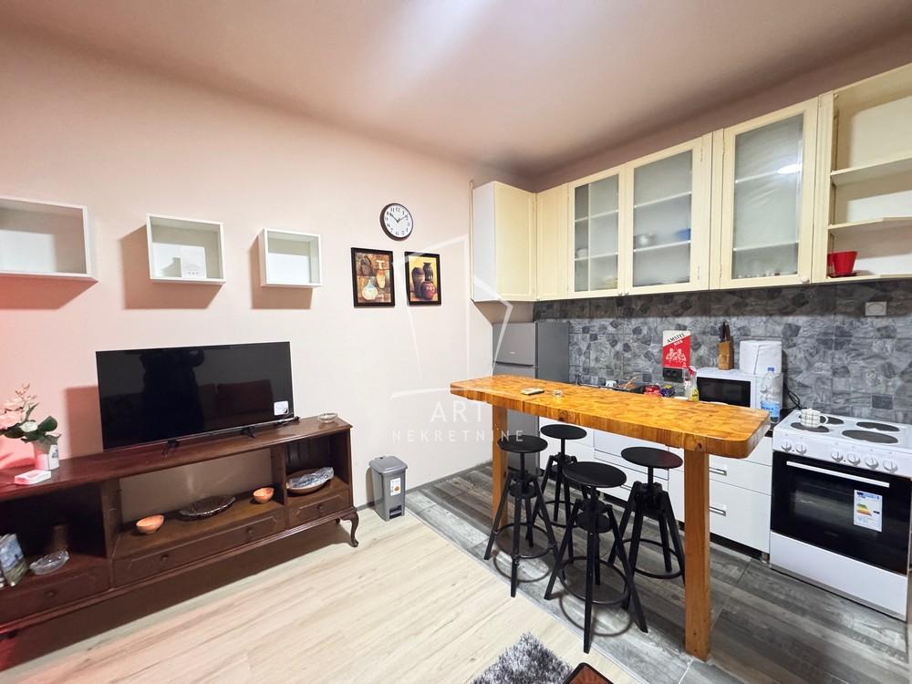 Slika 1 - Velje Miljkovića, Jednoiposoban stan za izdavanje, 34m2, 450€