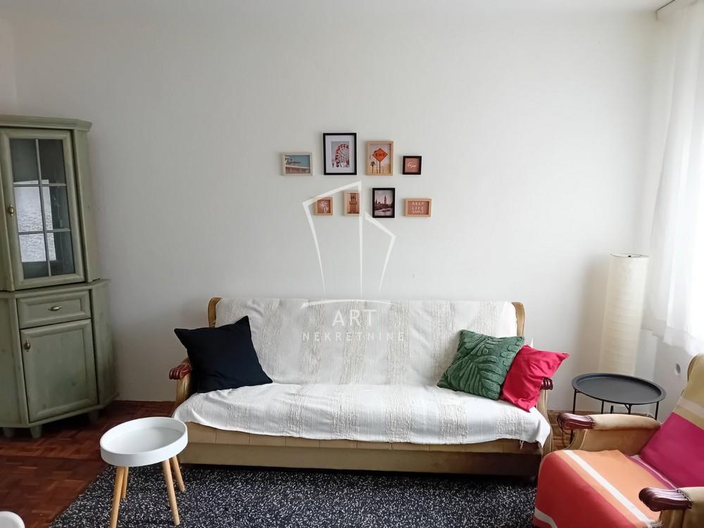 Slika 2 - Ranka Miljića,  Kuća na prodaju, 98m2, 317.000€