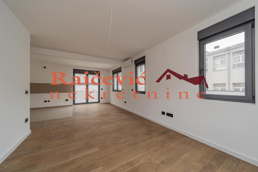 Slika 1 - Cvetkova pijaca, Četvorosoban stan na prodaju, 75m2, 260.000€