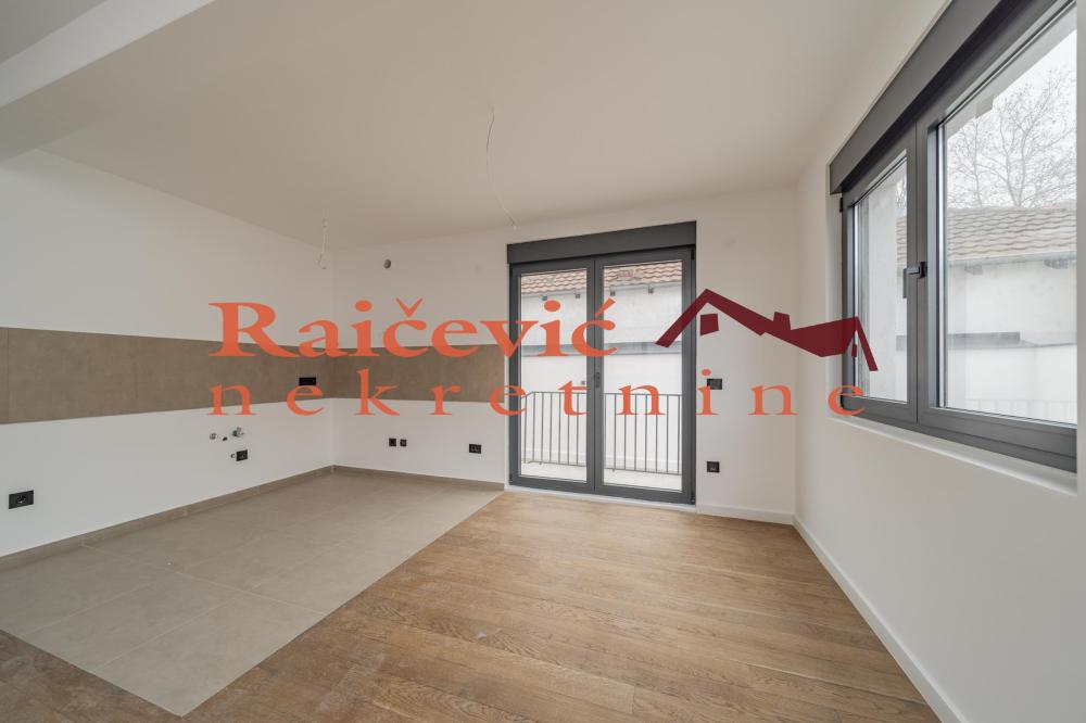 Slika 5 - Cvetkova pijaca, Četvorosoban stan na prodaju, 75m2, 260.000€