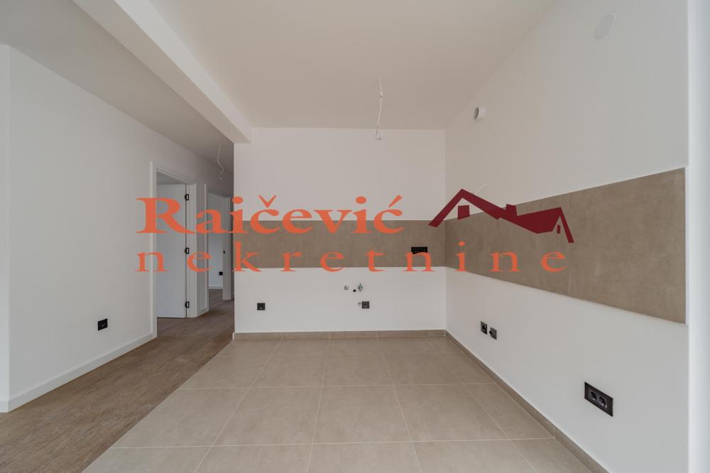 Slika 8 - Cvetkova pijaca, Četvorosoban stan na prodaju, 75m2, 260.000€