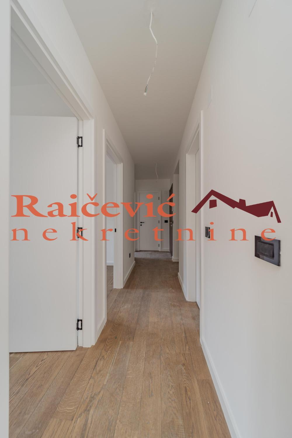 Slika 9 - Cvetkova pijaca, Četvorosoban stan na prodaju, 75m2, 260.000€