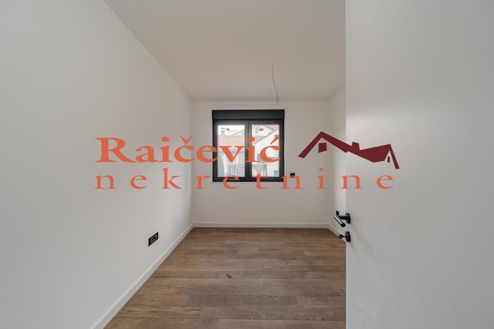 Slika 10 - Cvetkova pijaca, Četvorosoban stan na prodaju, 75m2, 260.000€