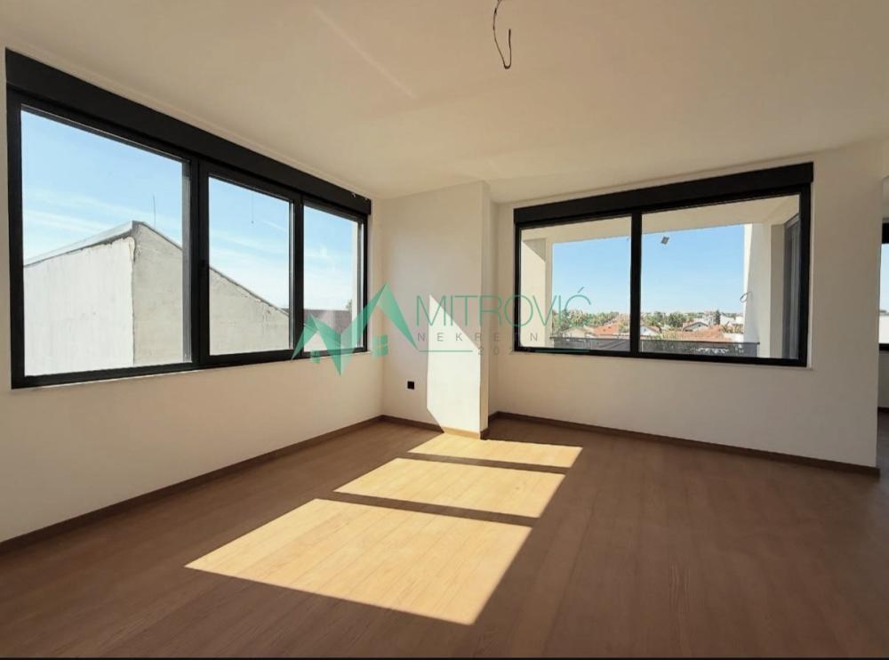 Slika 1 - Petosoban stan na prodaju, 142m2, 370.800€