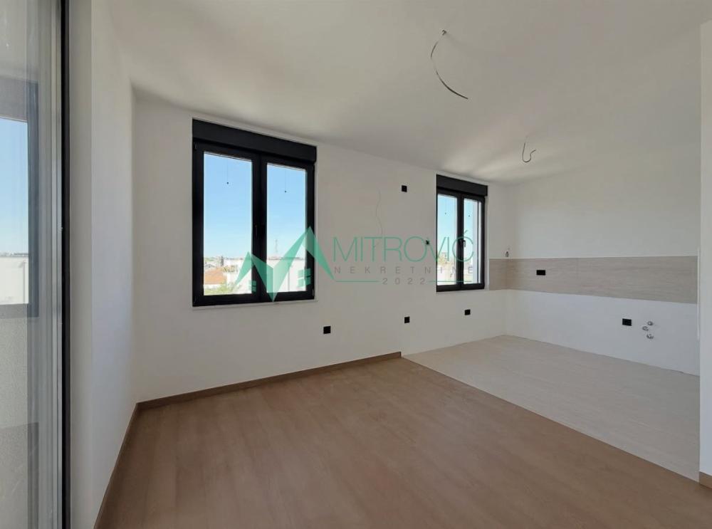 Slika 4 - Petosoban stan na prodaju, 142m2, 370.800€