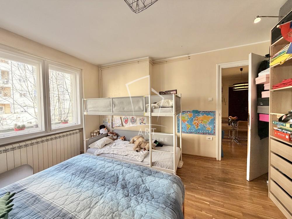 Slika 11 - Hadži-Đerina, Dvosoban stan na prodaju, 67m2, 310.000€