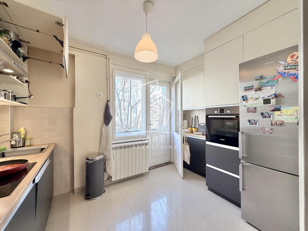 Slika 8 - Hadži-Đerina, Dvosoban stan na prodaju, 67m2, 310.000€