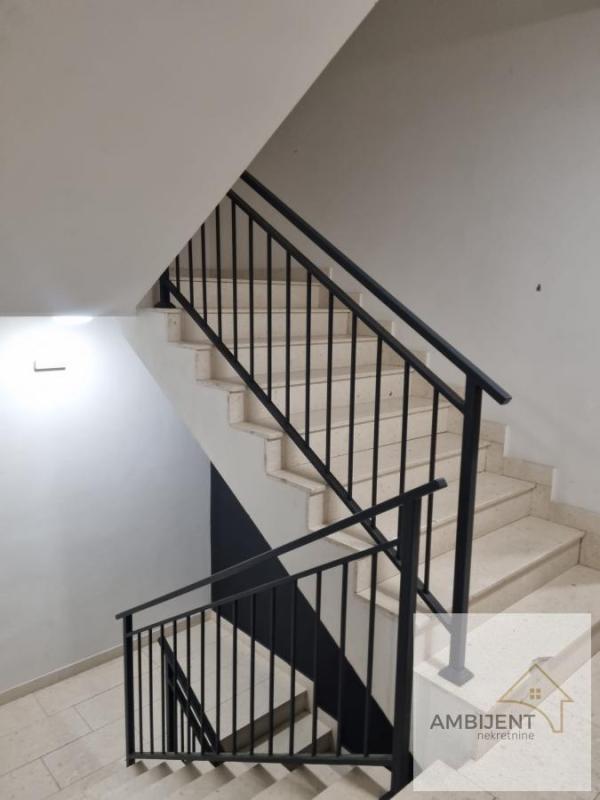 Slika 2 - Trosoban stan za izdavanje, 55m2, 900€